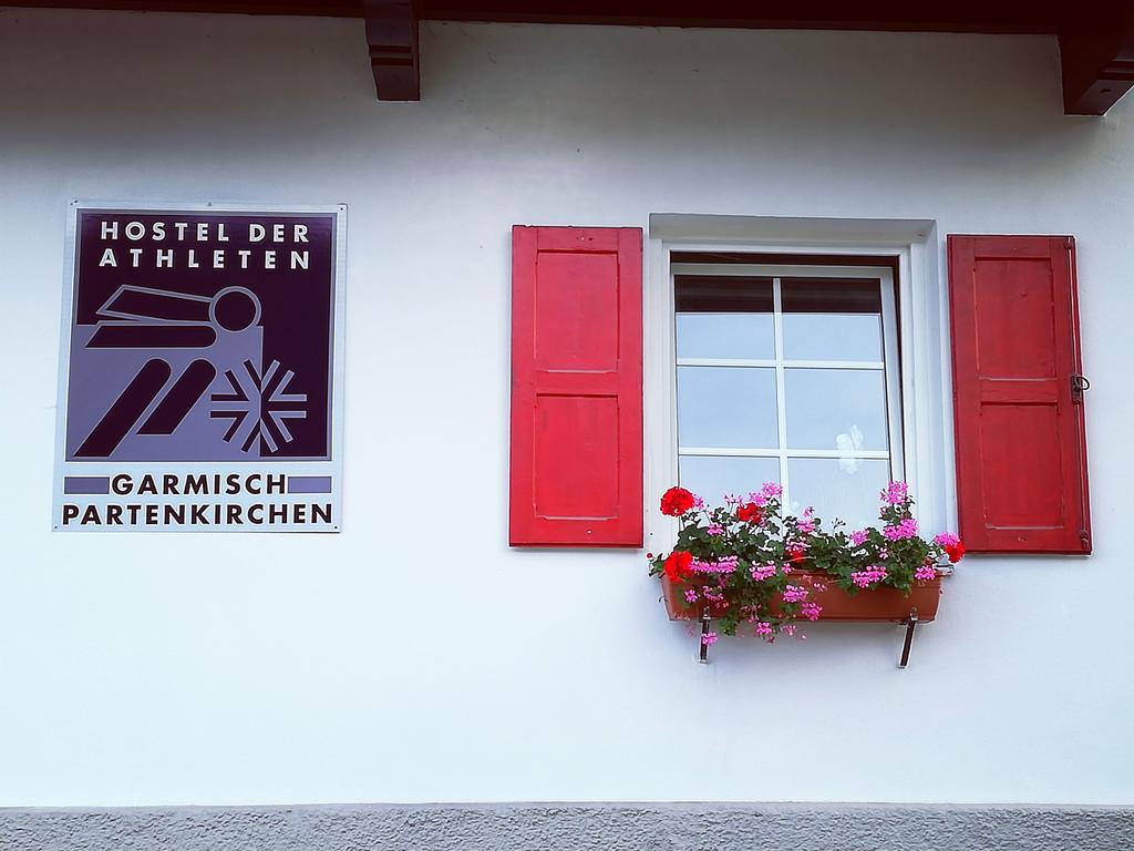 Hostel Der Athleten Garmisch-Partenkirchen Extérieur photo