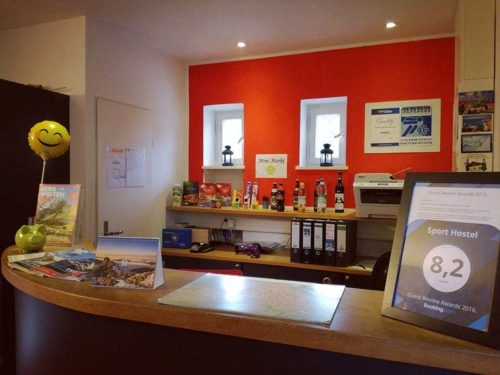 Hostel Der Athleten Garmisch-Partenkirchen Extérieur photo